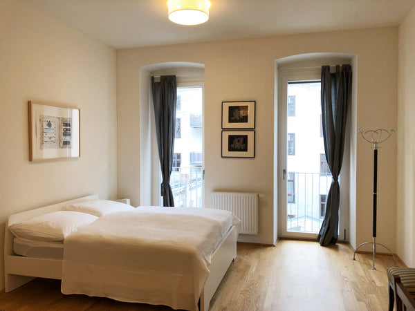 Cosy and newly refurbished studio in a completely restored building right by the  Cozy City Appartment right by the UBahn Entire rental unit vacation rental 31219145