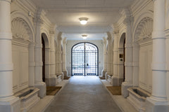 Quartier très vivant et très chic du 8ème Arrondissement de Paris, à 2 minutes à Paris, France Studio Champs Elysées Entire rental unit vacation rental 29095372