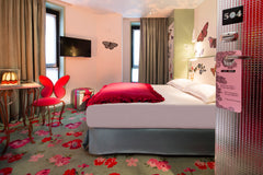 Three design rooms for one to two people with buffet breakfast included. You can Paris, France Three design bedroom with gourmet buffet breakfast Room in boutique hotel vacation rental 19496047