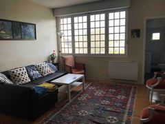 At this peaceful and centrally-located place, you will have your own bedroom and Bordeaux, France spacieux et confortable avec une très belle vue Private room in rental unit vacation rental 585222849898493180