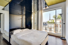 Located just in front of Plaza Athenée Palace, in the same building of Prada & A Paris, France Champs Elysées-Montaigne luxe &view Entire rental unit vacation rental 1126249