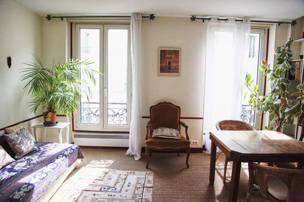 Le logement est proche de Bastille, Marais, Place Voltaire, Café des Anges, Café Vincennes, France Charme, sympatique, pratique et très parisien Entire rental unit vacation rental 13536456