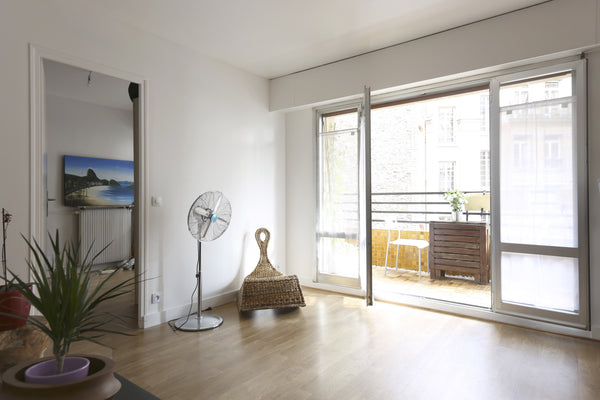 Our lovely apartment is located in the 17th arrondissement of Paris, in a chic a Paris, France Nice and bright flat with balcony ! Entire rental unit vacation rental 7199537