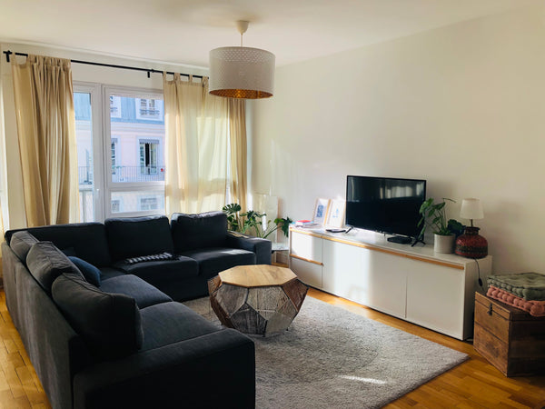 Profitez d'un logement élégant et central.<br /><br />Appartement entièrement re Paris, France Très bel appartement rénové, clair et calme Entire rental unit vacation rental 689775770768529573