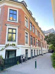 Nyd at være tæt på Københavns centrum og byen puls i denne fredelige og centralt  Toværelses lejlighed centralt i København Entire condo vacation rental 588151397117042204