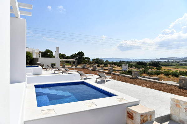 Newly built this small one bedroom house is fully equipped to make sure that you  2 Person sea view House with Jacuzzi Cycladic home vacation rental 37135203