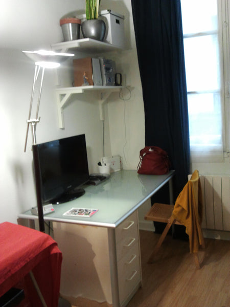 Le logement est situé dans le quartier dynamique du Marais, entre Châtelet et Ré Paris, France Charmant studio au coeur de Paris Entire rental unit vacation rental 3343649