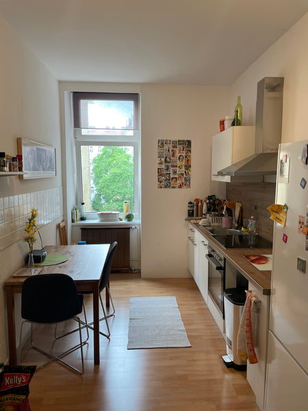 Enjoy a delightful stay in my bright 1-private bedroom for your Vienna trip. The Vienna, Austria Private room near S. Belvedere & Central Station Private room in rental unit vacation rental 643985177661952453