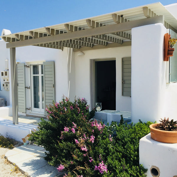 My little paradise, a charming cycladic house, with sea views, in Naoussa/Paros< Athens, Greece Petit Paradis  in Naoussa (Pets allowed) Cycladic home vacation rental 25080939