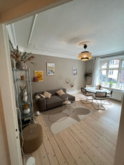 Skøn nyrenoveret 2-værelses lejlighed i hjertet af Vesterbro.<br /><br />Nyd mor  Skøn lejlighed med perfekt placering på Vesterbro Entire condo vacation rental 657076994193144626