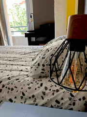 Au carrefour du quartier du Grand Parc et des Chartrons, cette chambre privée au Bordeaux, France Chambre privée dans T3 bordelais cosy et moderne Private room in condo vacation rental 51885070