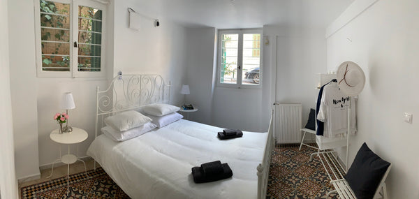 This fabulous, spacious semi-basement apartment is set in a neo classical buildi Dendy, Victoria, Australia Koukaki Hill Ground Floor Apartment Entire rental unit vacation rental 40905951