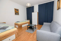 Quiet and cosy apartment with 2 bedrooms.<br />Within a walk of 5 min we have se Vienna, Austria Nice and cosy apartment in a great neighbourhood Entire rental unit vacation rental 41022828