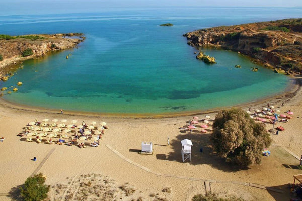 PRICE IS FOR 1 BED IN 6-BED MIXED DORMITORY. Niriis hotel is located 100m from t Chania, Greece 1 Bed in 6-bed Dormitory, 100m beach Room in hotel vacation rental 18543291