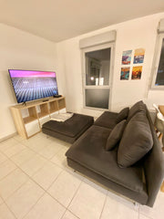 Very nice 50m2 apartment in a quiet and secure residence,<br /><br />Fully equip Villeurbanne, France Cosy et Lumineux / Avec Garage Sécurisé Entire condo vacation rental 730292839010983427