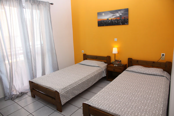 Located on the luscious and cultural Greek island of Crete is the perfect accomm Malia, Crete, Greece Happy Days - Cozy Apartment for 2 Entire rental unit vacation rental 16536540