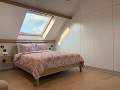 Welkom in onze rijwoning in de stadswijk Ledeberg, aan de rand van het centrum v Ghent, Belgium Lichtrijke slaapkamer met badkamer Private room in home vacation rental 52164361