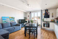 Dans mon appartement sans vis-à-vis, vous profiterez du calme du quartier villag Lyon, France Moderne et calme T3 avec parking à Montchat Entire rental unit vacation rental 24426784