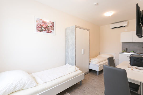 Quiet, new built studio for up to 2 People with free parking. A small kitchen an Vienna, Austria Studio 6b for up to 2 - free parking included Entire rental unit vacation rental 30806417