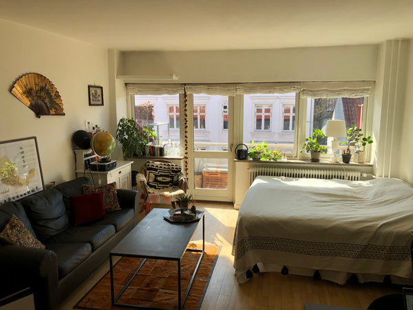 A fresh and open studio apartment in a great location in Copenhagen's coziest ar Copenhagen, Denmark Stylish studio w/ sunny balcony in Nørrebro Entire rental unit vacation rental 15495079