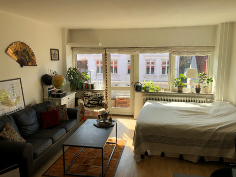 A fresh and open studio apartment in a great location in Copenhagen's coziest ar Copenhagen, Denmark Stylish studio w/ sunny balcony in Nørrebro Entire rental unit vacation rental 15495079