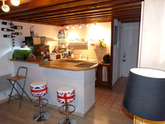 Very convenient top floor apartment located at only 20mn walking from Place Bell Lyon, France Lovely apartment next to Jean Macé Entire rental unit vacation rental 9296756