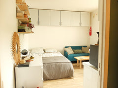 My flat is nice and cosy. Located in a dead end street, you will be not bother w Paris, France Nice and cosy flat in a living neighborhood Entire rental unit vacation rental 21168917