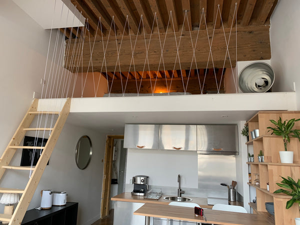 Découvrez ce magnifique studio/mezzanine unique en son genre, il vous séduira pa Lyon, France Superbe studio vieux Lyon, vue Saône. Entire loft vacation rental 42856551
