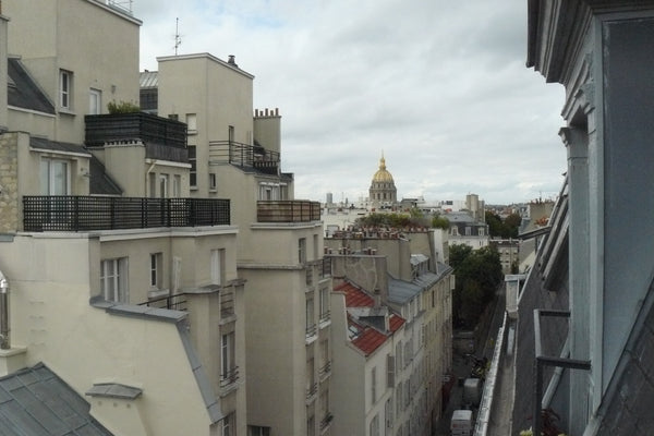 Studio cosy et lumineux en plein centre de Paris 7. A 5 min à pied de Montparnas Paris, France Studio center Paris (7ème arr) Entire rental unit vacation rental 20514600