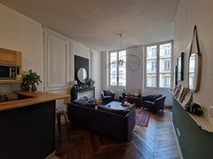 Un appartement en plein coeur de la presqu'île, idéale pour découvrir Lyon et sé Lyon, France Lyon : bel appartement au coeur de la presqu'ile Entire rental unit vacation rental 726118584993707121