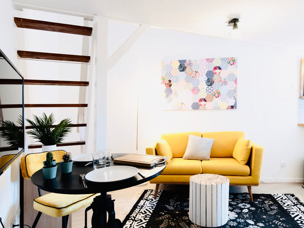 Situé à  La Croix Rousse, un petit village à part entière au cœur de la belle vi Lyon, France ⚡️NID DOUILLET CHIC DUPLEX CENTRE VILLE AVEC VUE Entire rental unit vacation rental 39912744