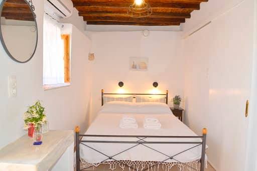 The location of the studio is in the traditional village of Trypiti.It's a small Greece Old Wine Press Room Entire home vacation rental 36106202