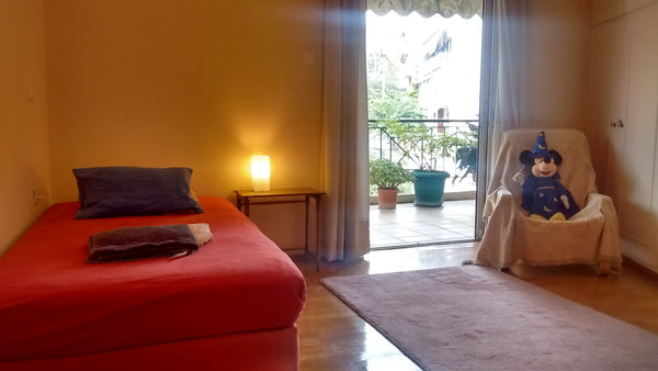 Spacious room, full of light with a private bathroom and a balcony with unrestri Cholargos, Greece Spacious private room with private bathroom Private room in rental unit vacation rental 25025198