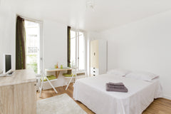 Welcome to Montmartre, the place to be to enjoy a truly Parisian experience. The  Beside Moulin rouge,near Montmartre Entire rental unit vacation rental 5667597