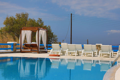 Maganos Frangiska DekaEpta, a Mykonos  Apartment enjoys a shared pool and is jus Peloponnisos Dytiki Ellada ke Ionio, Greece Maganos DekaEfta: Shared pool, A/C, Breakfast Entire rental unit vacation rental 30001724