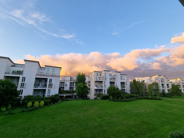 Belle résidence de standing en Bord de Garonne à 3mn de marche de l'arrêt de Tra Bordeaux, France Chambre chez l'habitant,en bord de Garonne Private room in rental unit vacation rental 48242706