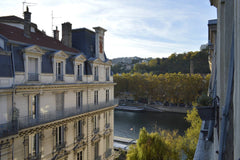 Joli appartement de 90m², 1 chambre avec lit double disponible dans une collocat Lyon, France Chambre dans colocation, quartier d'Ainay Private room in rental unit vacation rental 21920335