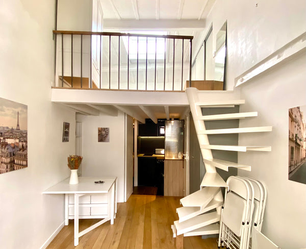 Superbe duplex en plein coeur de Paris, dans le 8ème arrondissement entre la Mad Paris, France Superbe duplex en plein cœur de PARIS Entire rental unit vacation rental 22398948