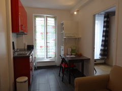 Dans notre petit 2 pièces de 25 m2 tout confort, vous serez au calme. Au pied de  2 pièces calme tout confort Entire rental unit vacation rental 18053223