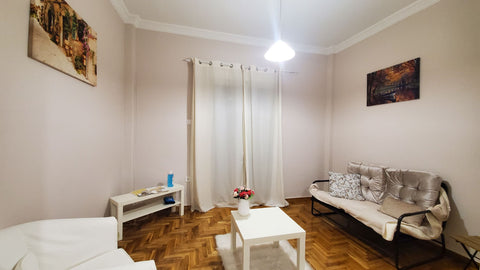 <b>License number</b><br />00001401601 Athens, Greece White apartment in the center of Athens Entire condo vacation rental 54115408