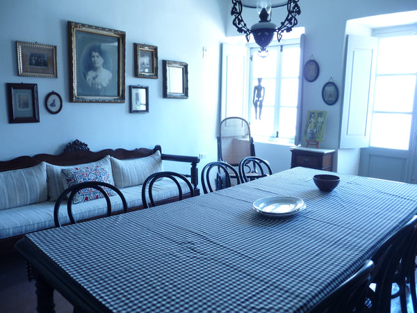 Little old-town house, of the 15th century, in a narrow road near castro. Only s Naxos, Greece HOTEL PANTHEON - ISMINI - room 2 Room in hotel vacation rental 7554208