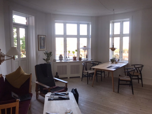 Your family will be close to everything at this centrally-located place. A quiet Copenhagen, Denmark Lovely, big 2-bedroom condo in Copenhagen Entire condo vacation rental 607908229229955490