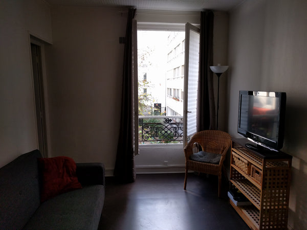 This 31 meters apartment is located in a quiet street, but in the heart of the h Paris, France Spacious aprt at Belleville! Entire rental unit vacation rental 17725710