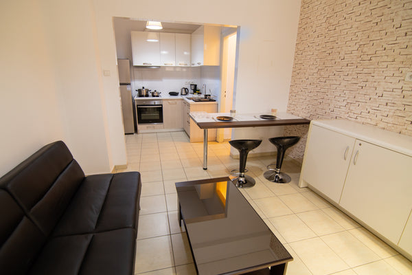 Develop Trust has been awarded with the superhost status ever since it started o GR [Bonni] - Central apt , 8 min from metro! Entire rental unit vacation rental 33890701