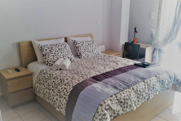 Discover the busy commercial center of Athens. This recently renovated apt, on t Athens, Greece Art Studio in Exarchia - Centre of Athens Entire rental unit vacation rental 19147439