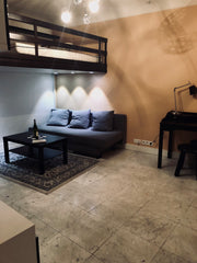 Appartement de charme Avenue Victor Hugo, à 5 min à pied de l’Arc de Triomphe. < Rennes, France Studio de charme à deux pas des Champs-Elysée Entire rental unit vacation rental 30125507