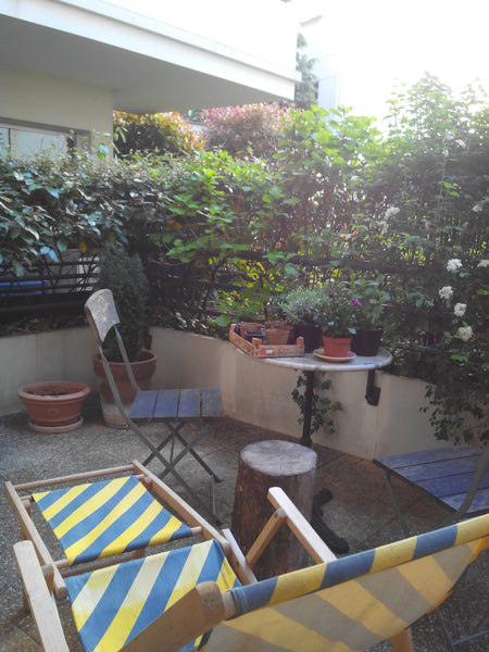 Situé dans une résidence calme et arborée,  moderne et bien entretenue, cet appa Paris, France Charmant 2 pièces + terrasse Entire rental unit vacation rental 6632487