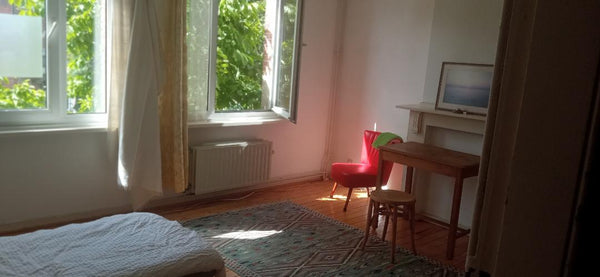 If you like the lively energy of the city but love to come home more quiet and s Antwerp, Belgium spacious single room Private room in home vacation rental 8179789
