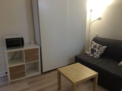 Petit studio en plein cœur de bordeaux, à  1 minute à pied de la place de la Bou Lagny-sur-Marne, France Studio charmant à 2 pas de la Place de la Bourse Entire rental unit vacation rental 18790001