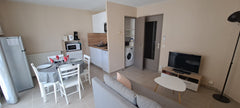 One-bedroom apartment of 36m² good standard, very bright with balcony, 4th floor Lyon, France One-Bedroom Apart. good standard balcony + parking Entire rental unit vacation rental 43784012